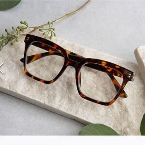 Peepers Montage Tortoise Readers